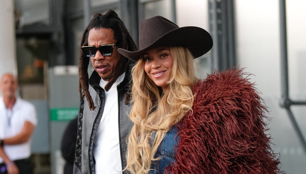 JAY-Z and Beyoncé’s Mansion Gate Rammed By a Driver