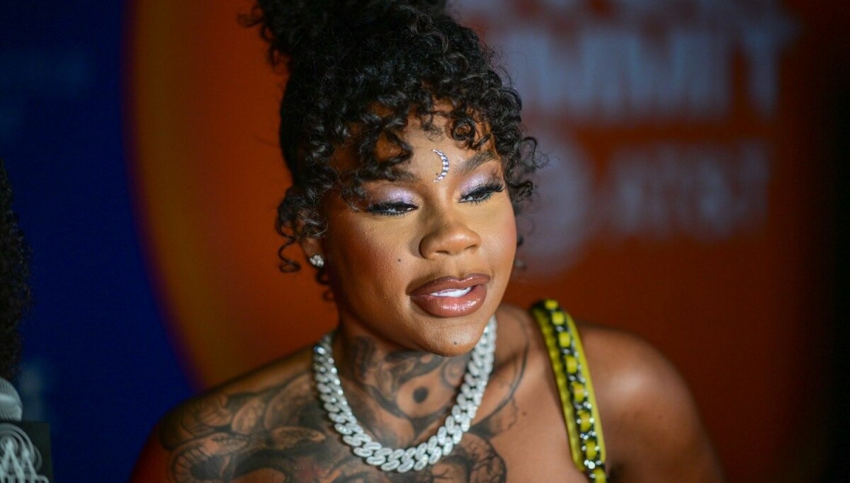 A Hypersexualized Female Rapper Isn't An Invitation For Abuse - Okayplayer
