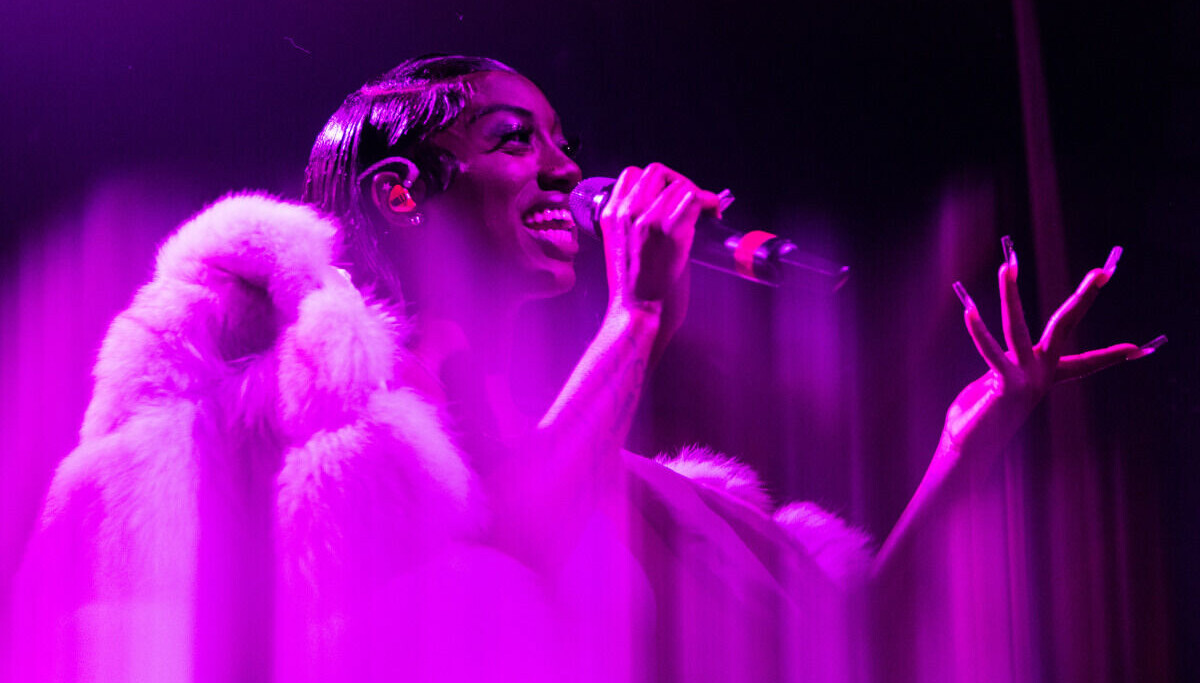 Pbc Rapper No One Wants Beef With Flo Milli, Gen Z's Rising Rap Princess - Okayplayer